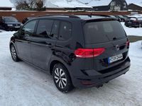 Gebraucht VW Touran Comfortline 150 PS (110 kW) 2024 Deep black perleffekt Van / Kleinbus