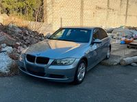 Gebraucht BMW 320 150 PS (110 kW) 2005 Silber Limousine