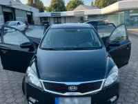 Gebraucht Kia Ceed 125 PS (91 kW) 2011 Schwarz Kleinwagen