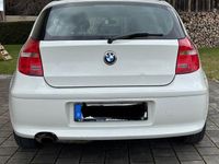 Gebraucht BMW 116 122 PS (89 kW) 2010 Weiß Kleinwagen