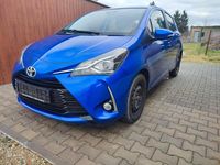 Gebraucht Toyota Yaris 111 PS (81 kW) 2017 Blau Limousine