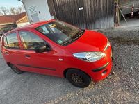 Gebraucht Hyundai i10 75 PS (55 kW) 2009 Rot Kleinwagen