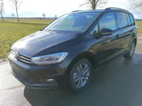 Neu VW Touran Comfortline 150 PS (110 kW) 2026 Delfingrau metallic Van / Kleinbus