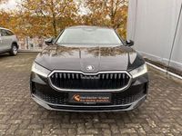 Gebraucht Skoda Superb Selection 204 PS (150 kW) 2025 Ebony schwarz metallic Kombi