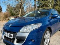 Gebraucht Renault Mégane III Dynamique 110 PS (80 kW) 2009 Blau Coupé