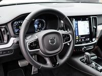 Gebraucht Volvo V60 R-Design 253 PS (186 kW) 2021 Weiß Kombi
