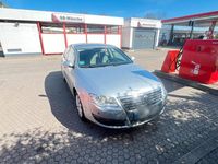Usata VW Passat 116 CV (85 kW) 2005 Grigio Berlina