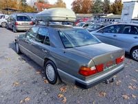 Gebraucht Mercedes E230 132 PS (97 kW) 1990 Grau Limousine