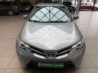Gebraucht Toyota Auris Cool 99 PS (72 kW) 2015 Grau Kleinwagen