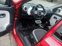 Używany Renault Twingo Experience 71 KM (52 kW) 2016 Czerwony Hatchback