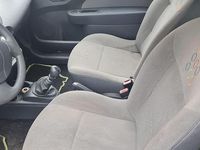 Second-hand Renault Twingo Expression 58 CP (42 kW) 2009 Auriu Hatchback