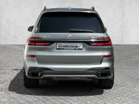 Gebraucht BMW X7 M Sport 360 PS (264 kW) 2023 Silber SUV