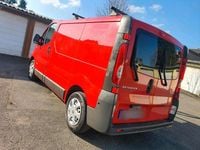Gebraucht Renault Trafic 115 PS (84 kW) 2013 Rot Van / Kleinbus