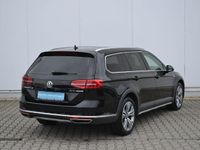 Gebraucht VW Passat Alltrack Pro 190 PS (139 kW) 2016 Schwarz (deep black perleffekt) Kombi