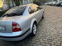 Gebraucht VW Passat 150 PS (110 kW) 2002 Silber Limousine