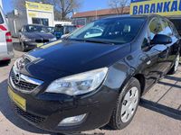 Gebraucht Opel Astra Edition 140 PS (102 kW) 2012 Schwarz Kombi
