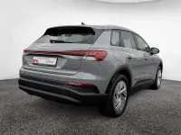 Gebraucht Audi Q4 e-tron Comfort 125 kW (170 PS) 2023 Kieselgrau SUV