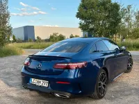 Gebraucht Mercedes E220 194 PS (142 kW) 2021 Blau Coupé