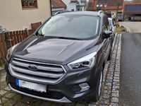 Gebraucht Ford Kuga Titanium 150 PS (110 kW) 2018 Grau SUV