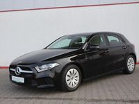Gebraucht Mercedes A160 109 PS (80 kW) 2021 Nachtschwarz  unilack Limousine