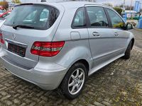 Gebraucht Mercedes B170 116 PS (85 kW) 2008 Silber Van / Kleinbus