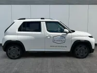Gebraucht Hyundai Inster 85 kW (116 PS) 2025 Unbleached ivory Kleinwagen