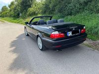 Gebraucht BMW 320 Cabriolet Exclusive 170 PS (125 kW) 2005 Schwarz Cabrio
