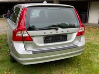 Gebraucht Volvo V70 163 PS (119 kW) 2011 Silber Kombi