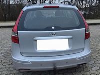 Gebraucht Hyundai i30 116 PS (85 kW) 2011 Silber Kombi