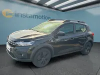 Neu Dacia Sandero Stepway 91 PS (66 kW) 2025 Schwarz Kleinwagen