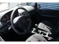 Gebraucht Mercedes A180 Classic 116 PS (85 kW) 2011 Grau Kleinwagen