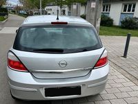Gebraucht Opel Astra 105 PS (77 kW) 2006 Silber Limousine