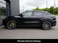 Gebraucht Porsche Cayenne E-Hybrid Coupe 470 PS (345 kW) 2024 Schwarz SUV