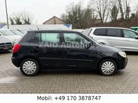 Gebraucht Skoda Fabia Ambiente 69 PS (50 kW) 2007 Schwarz Limousine