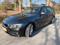 Gebraucht BMW 318 Advantage 150 PS (110 kW) 2017 Braun Kombi