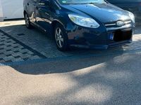 Używany Ford Focus Trend 116 KM (85 kW) 2012 Niebieski Sedan/Limuzyna