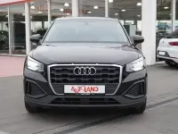 Gebraucht Audi Q2 Basis 150 PS (110 kW) 2022 Schwarz SUV