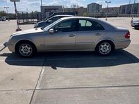 Second-hand Mercedes E320 Classic 204 CP (150 kW) 2004 Berlinǎ