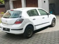 Gebraucht Opel Astra 90 PS (66 kW) 2009 Weiß Kleinwagen