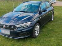 Gebraucht Fiat Tipo Pop 95 PS (69 kW) 2017 Blau Kombi