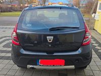 Gebraucht Dacia Sandero Stepway 84 PS (61 kW) 2011 Grau Limousine