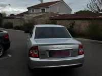 Gebraucht Lada Priora 2009 Silber Limousine