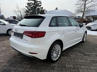 Gebraucht Audi A3 Sportback e-tron Sport 150 PS (110 kW) 2016 Weiß Kleinwagen