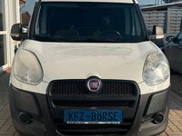 Gebraucht Fiat Doblò 75 PS (55 kW) 2015 Weiß Van / Kleinbus