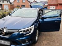 Gebraucht Renault Mégane GrandTour Business 132 PS (97 kW) 2018 Blau Kombi