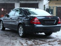 Gebraucht Mercedes E240 177 PS (130 kW) 2003 Schwarz Limousine