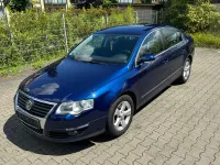 Gebraucht VW Passat Comfortline 140 PS (102 kW) 2008 Blau Limousine