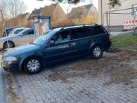 Gebraucht VW Passat 131 PS (96 kW) 2001 Grau Kombi