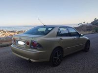 Gebraucht Lexus IS200 Luxury Line 155 PS (114 kW) 2002 Gold Limousine