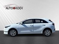 Neu Kia Ceed 101 PS (74 kW) 2025 Weiß Kleinwagen